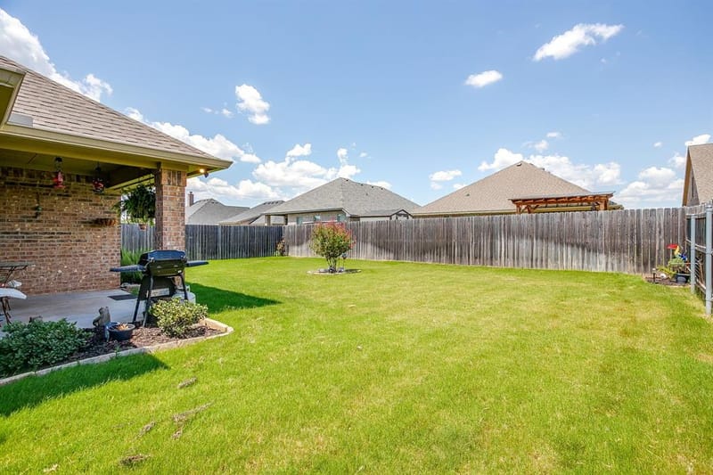 3207 Windcrest Drive, Granbury TX 76049 - Photo 33