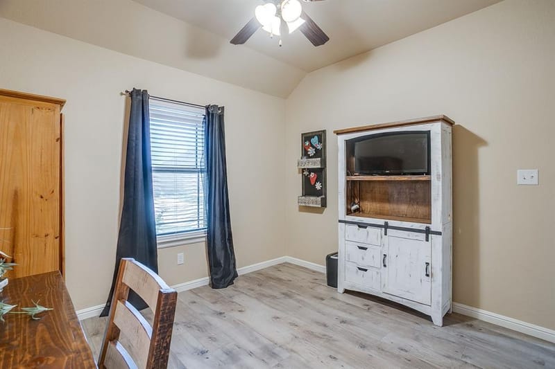3207 Windcrest Drive, Granbury TX 76049 - Photo 29