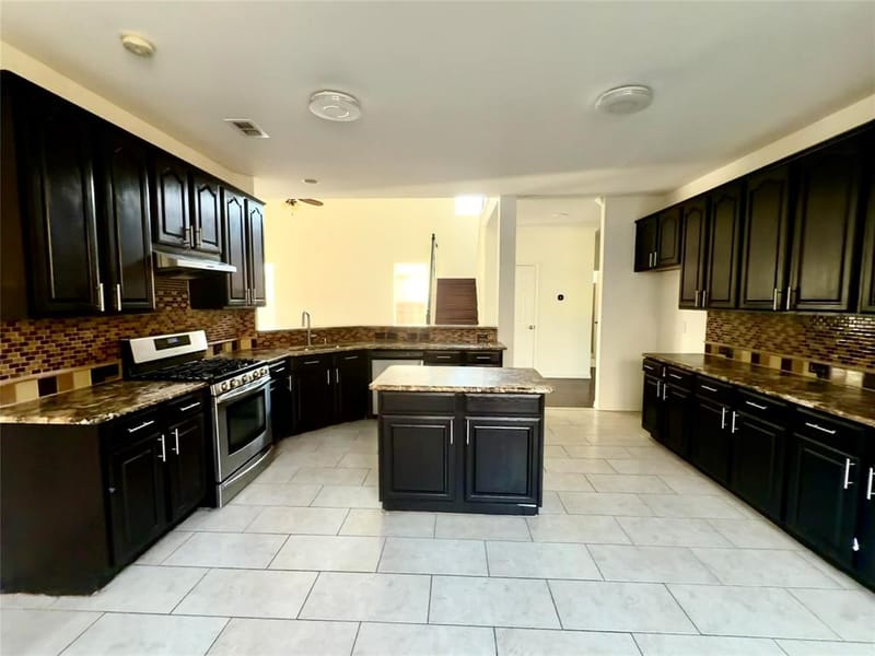 9101 Floyd Drive, Plano TX 75025 - Photo 11