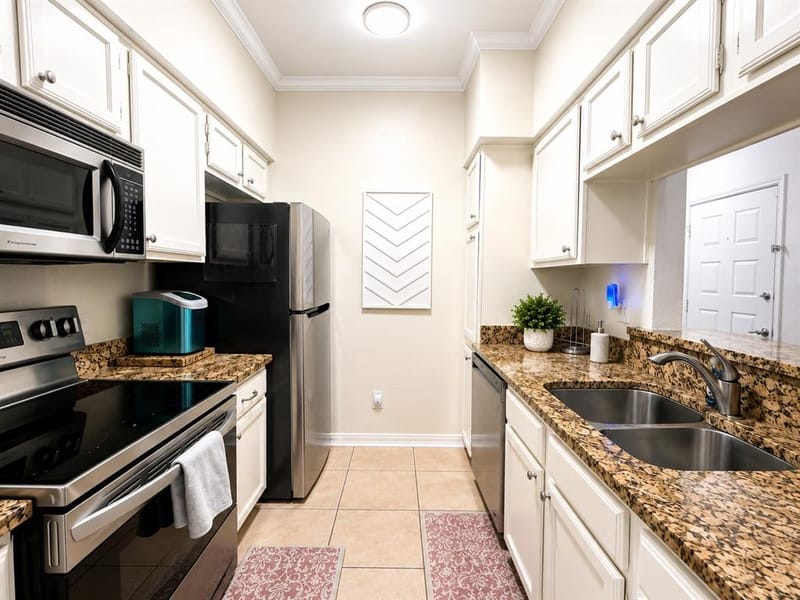 3257 Donnelly Circle # 604, Fort Worth TX 76107 - Photo 7