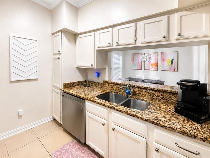 3257 Donnelly Circle # 604, Fort Worth TX 76107 - Photo 8