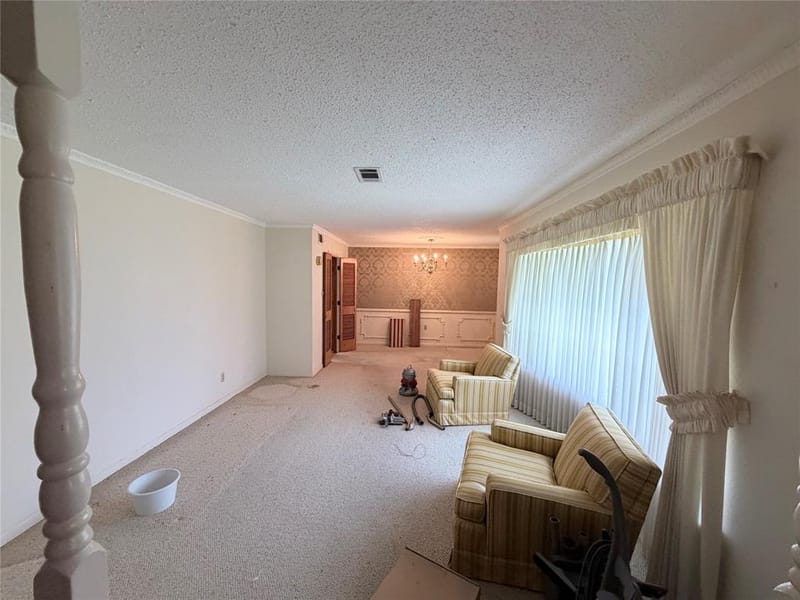 3811 Laurel Canyon Drive, Dallas TX 75233 - Photo 4