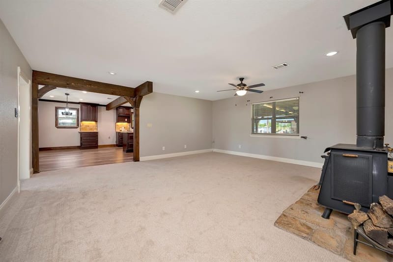 2561 County Road 248, Valley View TX 76272 - Photo 16