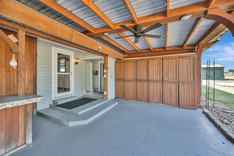 2561 County Road 248, Valley View TX 76272 - Photo 32