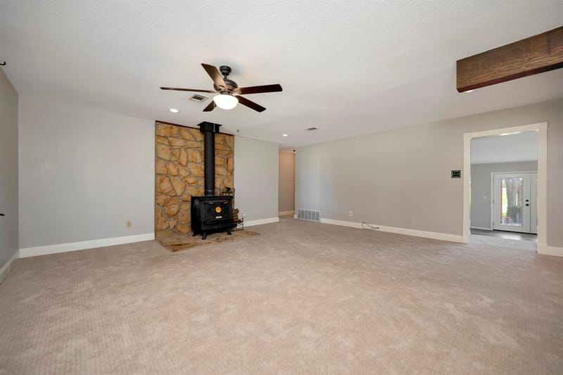 2561 County Road 248, Valley View TX 76272 - Photo 15
