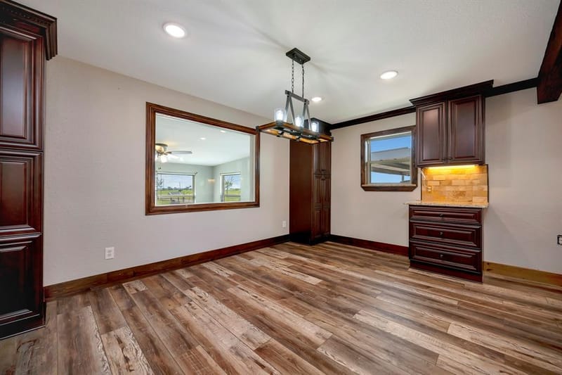 2561 County Road 248, Valley View TX 76272 - Photo 21