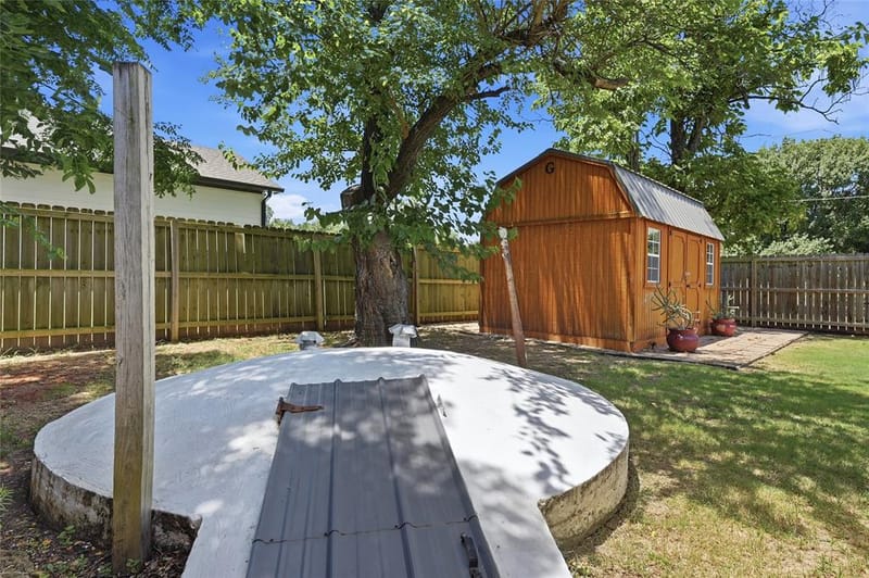 100 Buchanan Street, Whitesboro TX 76273 - Photo 32