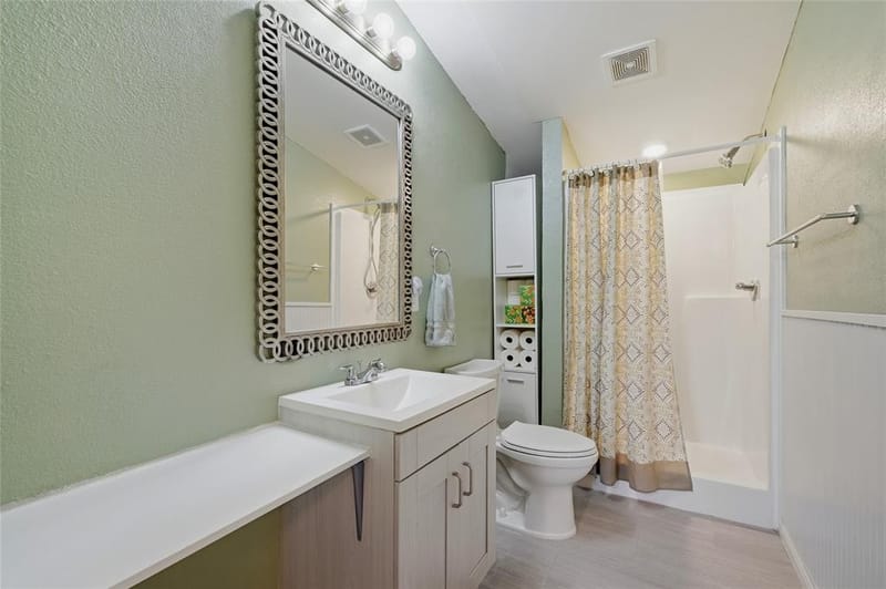100 Buchanan Street, Whitesboro TX 76273 - Photo 18