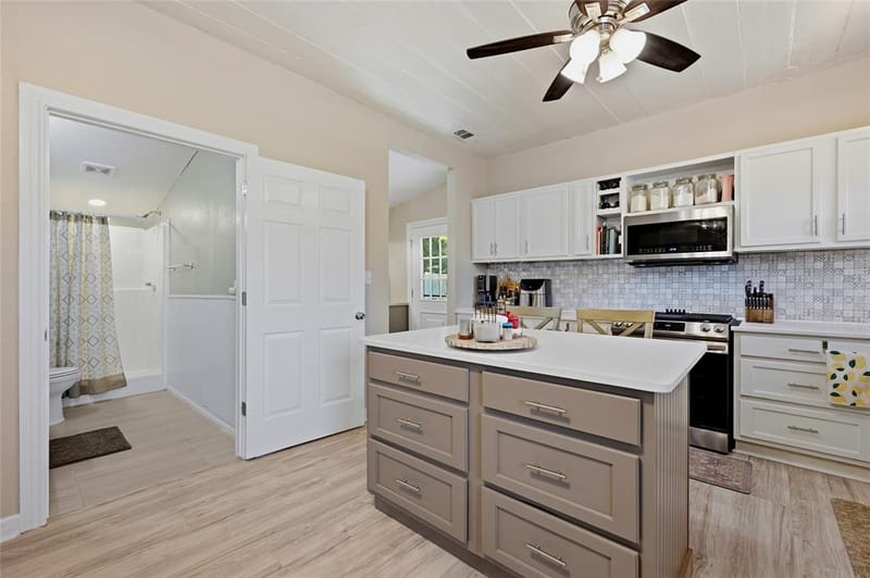 100 Buchanan Street, Whitesboro TX 76273 - Photo 11