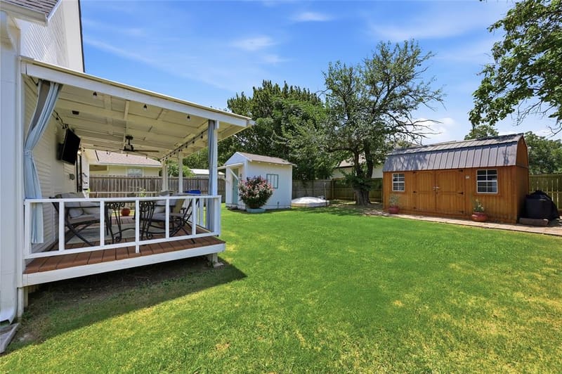 100 Buchanan Street, Whitesboro TX 76273 - Photo 31