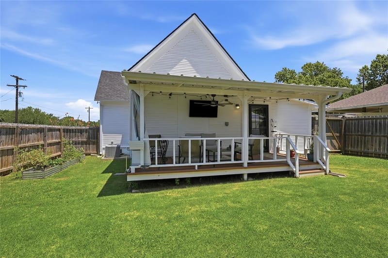 100 Buchanan Street, Whitesboro TX 76273 - Photo 25