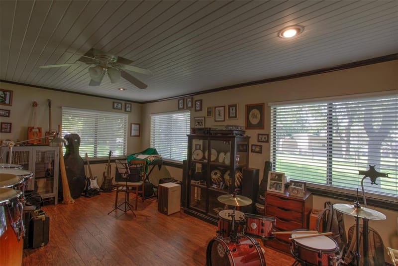 371 County Road 4874, Newark TX 76071 - Photo 9
