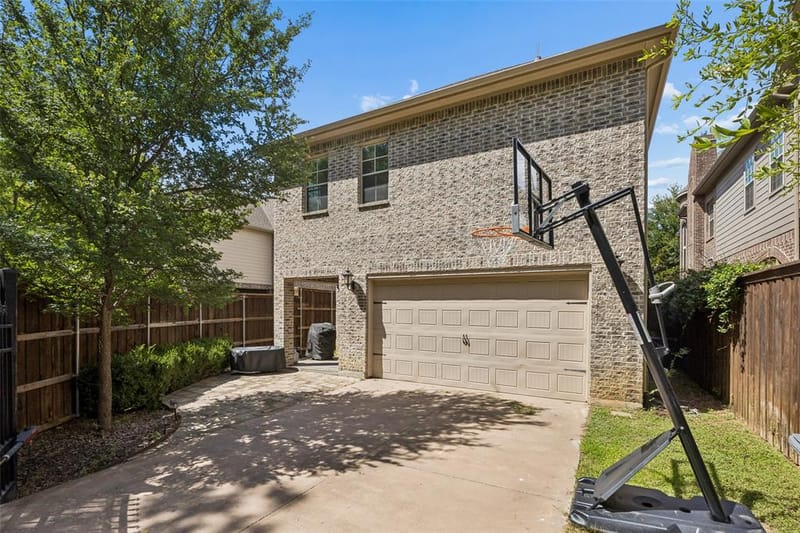 1022 Shadyside Lane, Dallas TX 75223 - Photo 39