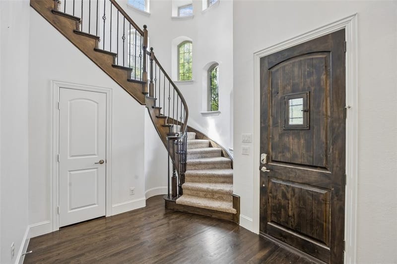 1022 Shadyside Lane, Dallas TX 75223 - Photo 4