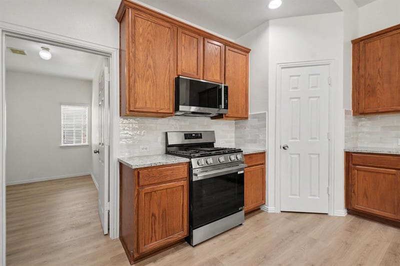 6017 Apache Drive, The Colony TX 75056 - Photo 4
