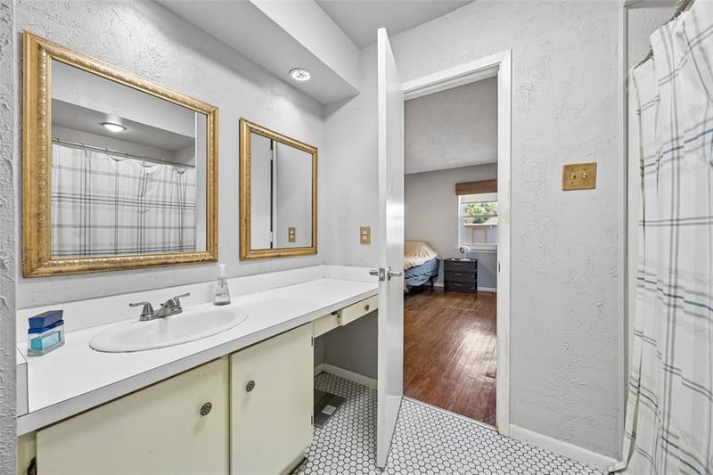9149 Emberglow Lane, Dallas TX 75243 - Photo 20