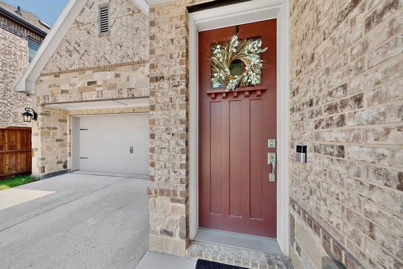 3432 Rosebud Park Lane, Dallas TX 75229 - Photo 2