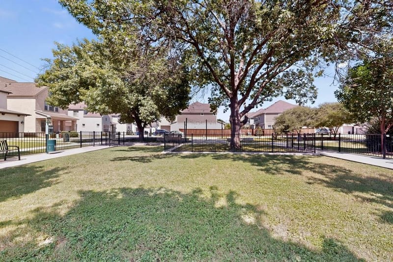 3432 Rosebud Park Lane, Dallas TX 75229 - Photo 11
