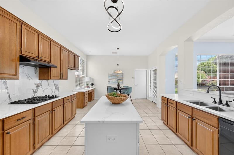 7325 Avalon Drive, Plano TX 75025 - Photo 10