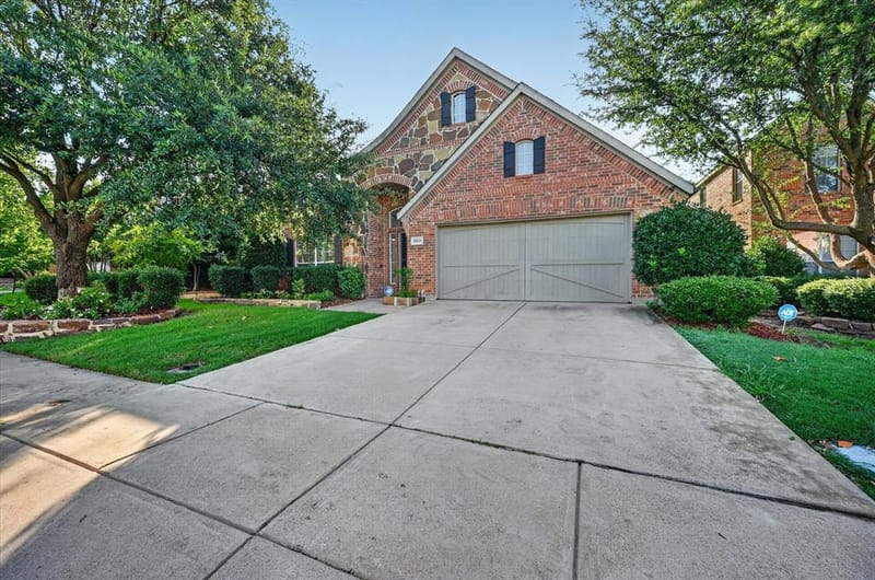 8021 Branch Hollow Trail, Fort Worth TX 76123 - Photo 3