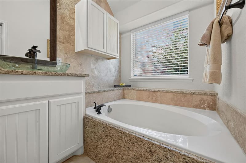 8021 Branch Hollow Trail, Fort Worth TX 76123 - Photo 24