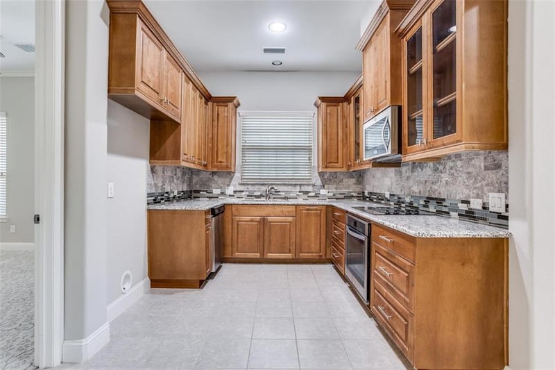 869 Rohan Drive, Richardson TX 75081 - Photo 10