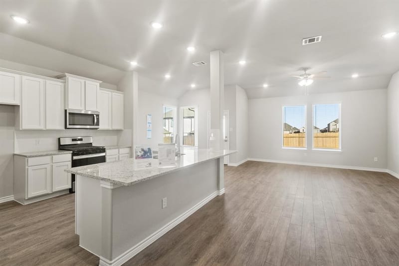 6912 Night Owl Lane, Fort Worth TX 76036 - Photo 2