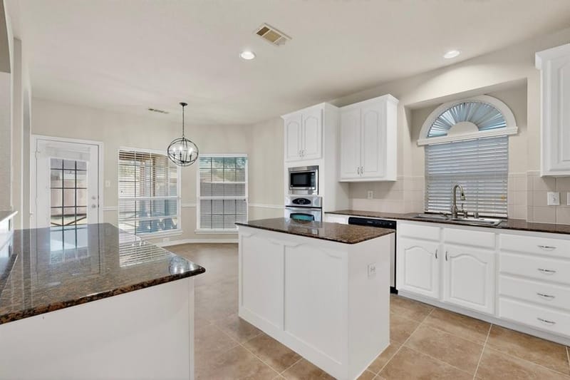8613 Russell Drive, Rowlett TX 75089 - Photo 17