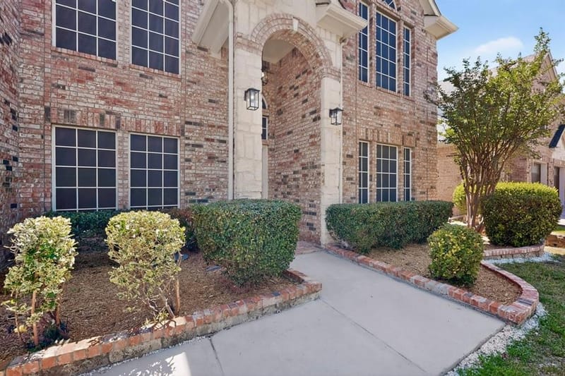8613 Russell Drive, Rowlett TX 75089 - Photo 3