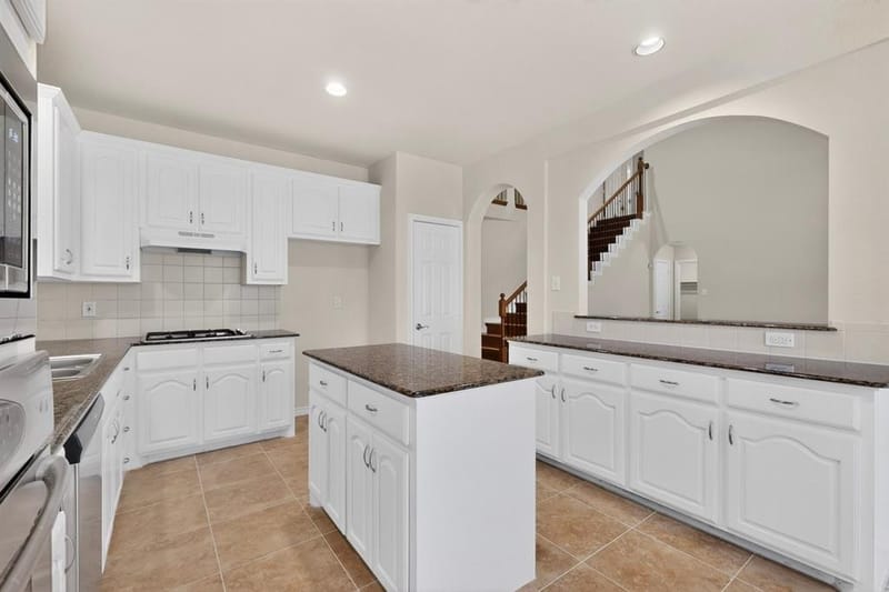 8613 Russell Drive, Rowlett TX 75089 - Photo 10