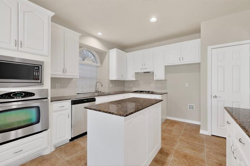 8613 Russell Drive, Rowlett TX 75089 - Photo 15