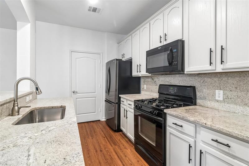 5777 PISA Lane, Frisco TX 75034 - Photo 2