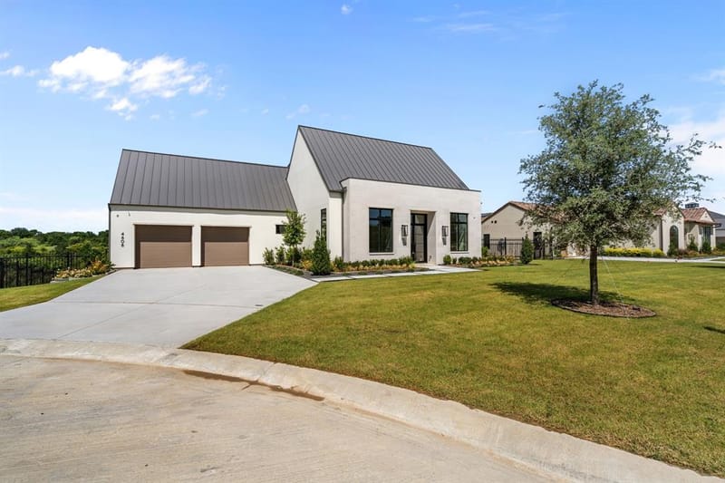 4608 Chablis Drive, Fort Worth TX 76126 - Photo 3