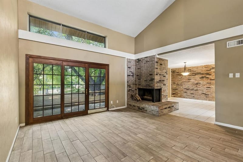 1806 Lakecrest Court, Carrollton TX 75006 - Photo 9