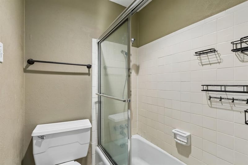 1806 Lakecrest Court, Carrollton TX 75006 - Photo 29