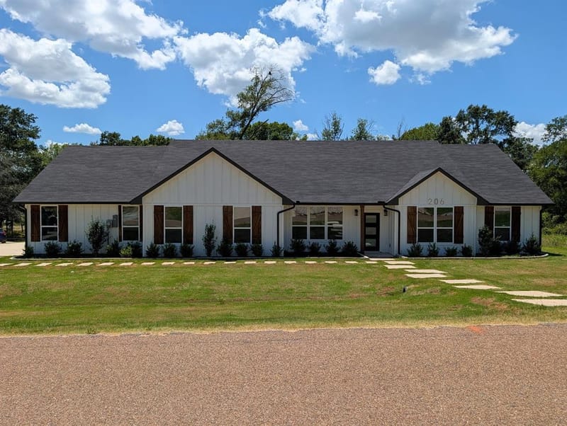 206 Splitrail Drive, Mabank TX 75143 - Photo 3