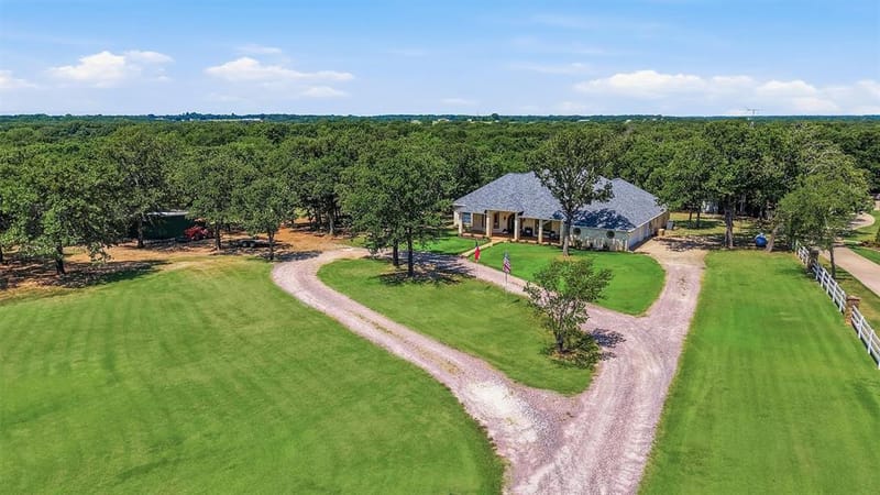 171 Briar Creek Road, Whitesboro TX 76273 - Photo 4