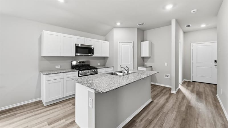 10625 DIAMOND MINE Drive, Fort Worth TX 76036 - Photo 3