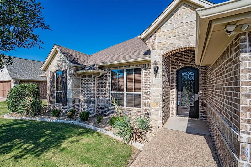 917 Joshua Court, Granbury TX 76048 - Photo 2