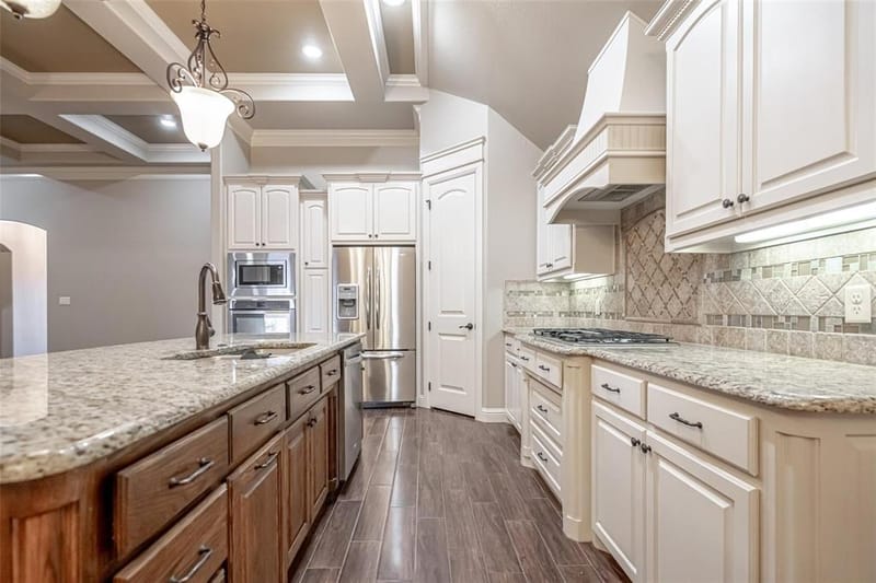917 Joshua Court, Granbury TX 76048 - Photo 13