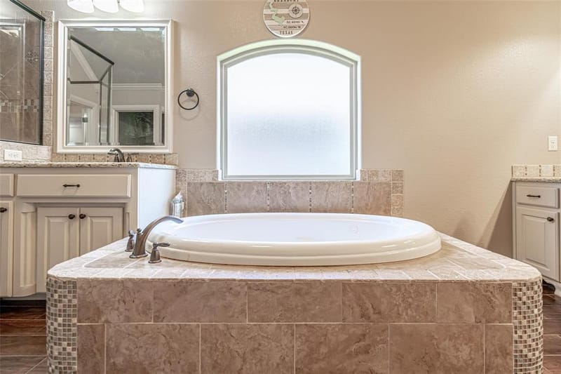 917 Joshua Court, Granbury TX 76048 - Photo 17