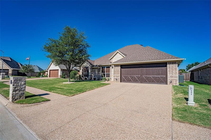 917 Joshua Court, Granbury TX 76048 - Photo 3
