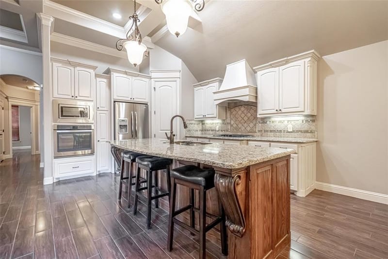 917 Joshua Court, Granbury TX 76048 - Photo 10