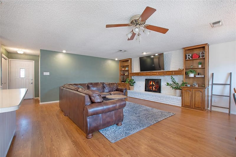 2507 Jewell Drive, Arlington TX 76016 - Photo 6