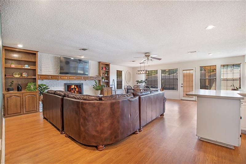 2507 Jewell Drive, Arlington TX 76016 - Photo 7
