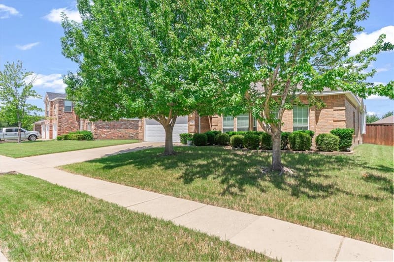 2114 Pecan Ridge Drive, Forney TX 75126 - Photo 3