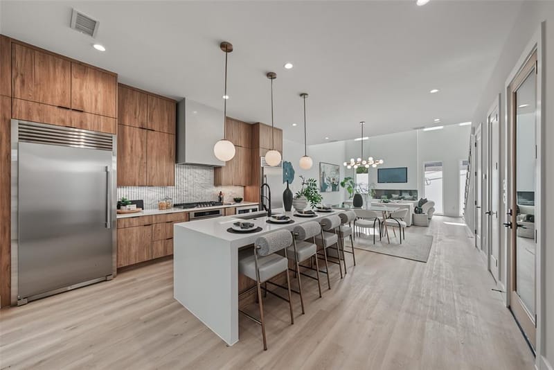 822 Duluth Street, Dallas TX 75212