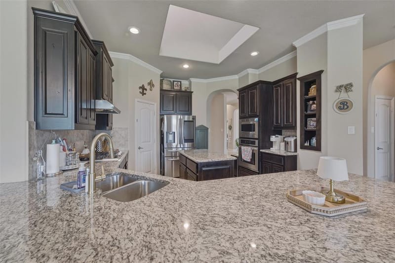 2955 Geneva Drive, Grand Prairie TX 75054 - Photo 2