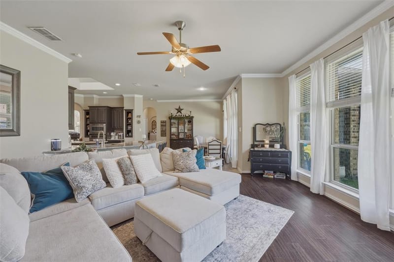 2955 Geneva Drive, Grand Prairie TX 75054 - Photo 9