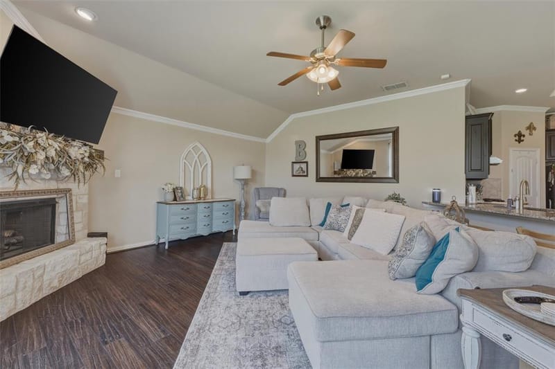 2955 Geneva Drive, Grand Prairie TX 75054 - Photo 8
